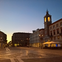 Rimini, Piazza Tre Martiri al tramonto - Supermabi - Rimini (RN)