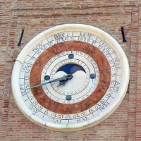 Orologio astronomico torre orologio Rimini