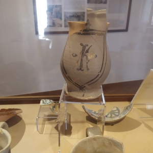 Reperti archeologici  esposti in Antiquarium photos de Anna Pazzaglia
