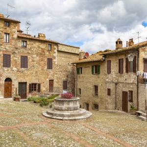 Piazza Vecchietta - Simone Antonazzo / ENIT SpA