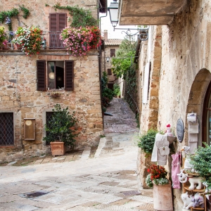 A glimpse of Montalcino - Simone Antonazzo / ENIT SpA
