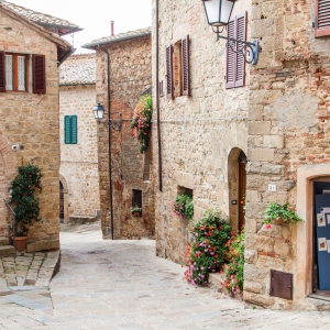 A glimpse of Montalcino - Simone Antonazzo / ENIT SpA