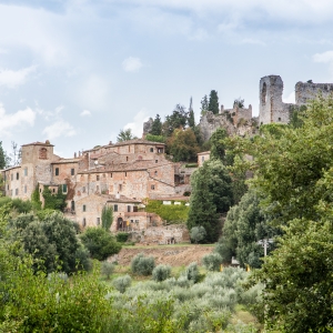 Montelifré, view of the village and the castle - Simone Antonazzo / ENIT SpA