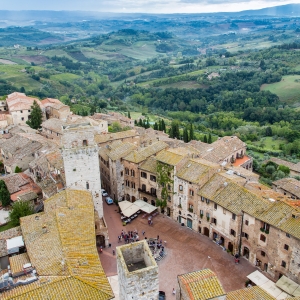 San Gimignano, Piazza della Cisterna vista dalla Torre Grossa - Simone Antonazzo / ENIT SpA