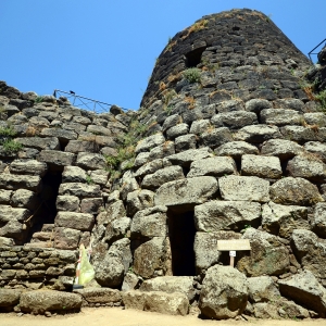 Nuraghe Santu Antine - Gigi Peis - shutterstock.com