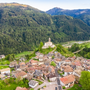 Vista aerea di Castello di Fiemme - ENIT SpA