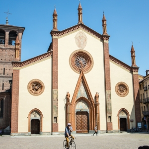 Pinerolo, facciata della Cattedrale di San Donato - ENIT SpA