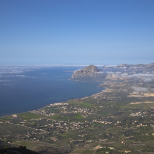 View of the coast and of Monte Cofano from Erice - Simone Antonazzo / ENIT SpA